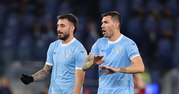 Lazio, il piano mercato di Sarri: se resta lui allora Romagnoli e Gila...