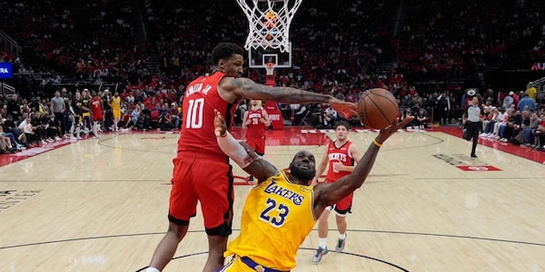 Playoff Nba, avanzano Lakers e New York: James show! Detroit e Toronto a gara-7