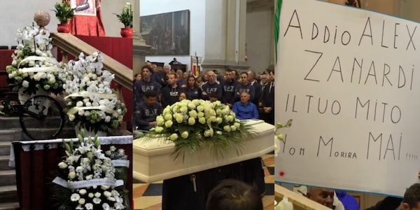 La sua handbike sull'altare e gli atleti paralimpici ad accompagnarlo: il commovente saluto ad Alex Zanardi a Padova