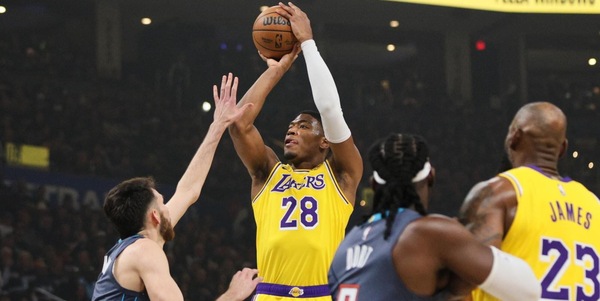Nba, LeBron non basta ai Lakers: i Thunders volano sul 2-0 nelle semifinali
