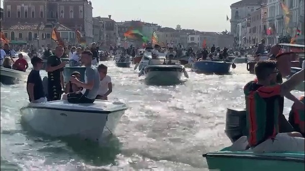 Venezia, festa incontenibile per la promozione in A. Stroppa: "Emozione unica"