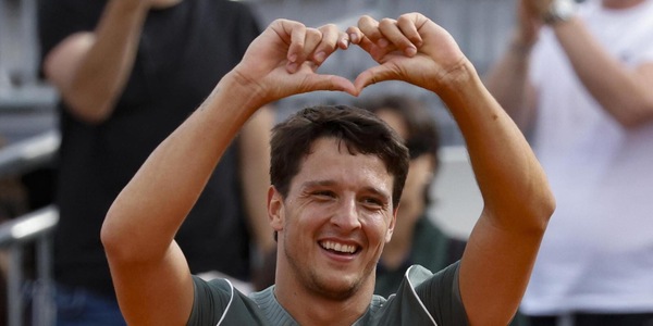 Pazzesco Darderi, non sapeva di aver annullato quattro match point a Zverev: "Ma veramente?"