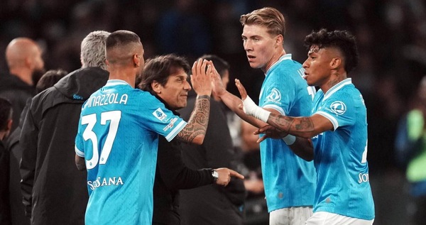 Hojlund e Alisson Santos: il futuro con il Napoli garantito con la Champions