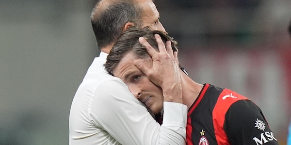 Milan contestato a San Siro. Allegri: "Il mio futuro? Ora sono solo dispiaciuto e arrabbiato"