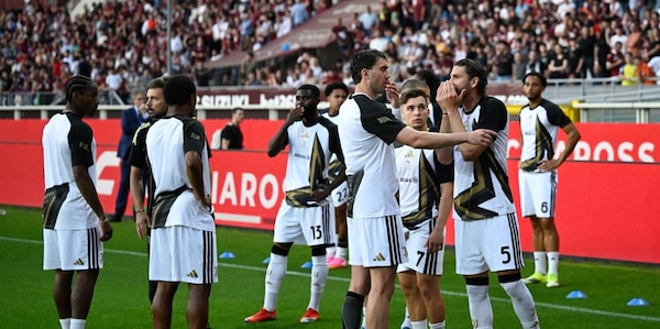 Toro-Juve, un deprecabile avanspettacolo