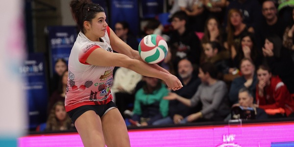 Volley Mercato: quarto colpo per Offanengo, Jessica Joly