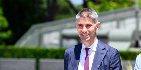 Roma, ufficiale l'addio di Massara: il ds lascia dopo un anno tra ombre e luci