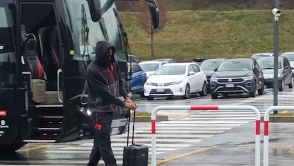 Milan, Leao all'improvviso saluta i rossoneri