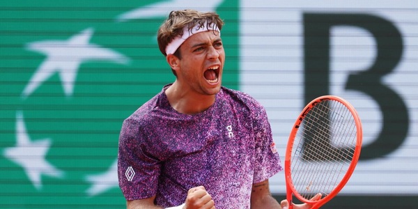Cobolli vince al Roland Garros e pensa alla Roma: "Congratulazioni al Psg in Champions ma l'anno prossimo..."