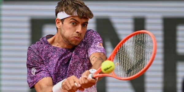 Fantastico Cobolli: batte Auger-Aliassime e vola in semifinale al Roland Garros