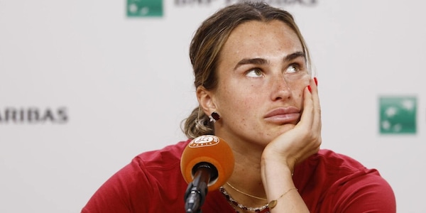 Sabalenka shock dopo il crollo al Roland Garros: "Vorrei smettere con il tennis ora, ho bisogno di spaccare tutto"