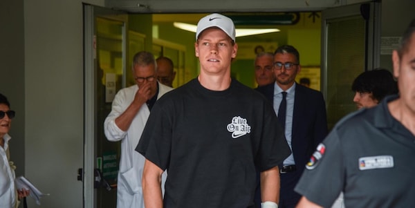 Sinner può tornare ad allenarsi per Wimbledon: come sta dopo il secondo giorno di accertamenti medici
