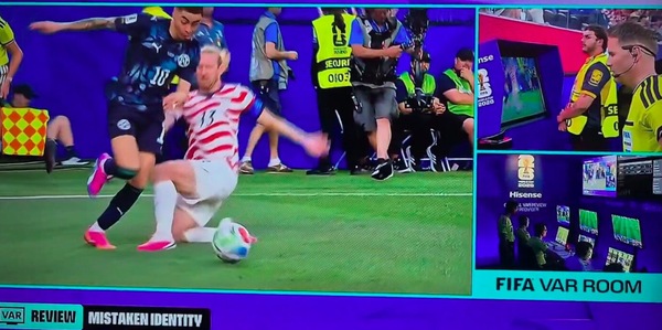 Intervento storico del Var in Usa-Paraguay ai Mondiali: l'arbitro ha preso una decisione mai vista