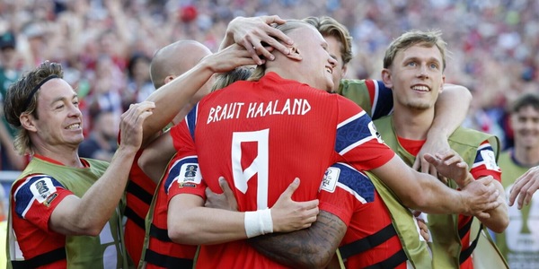 È già un Haaland mondiale: la doppietta all'Iraq fa sorridere la Norvegia