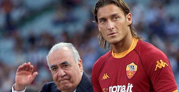 Lo scudetto della Roma vive nel cuore dei tifosi: dal sogno di Franco Sensi alla grande festa al Circo Massimo