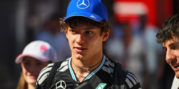 Kimi Antonelli dal Papa, un sogno che verrà esaudito nel solco di Senna