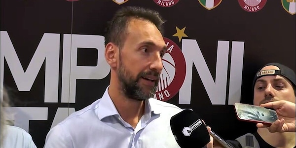 Poeta: "Riduttivo dedicare uno scudetto ad Armani"