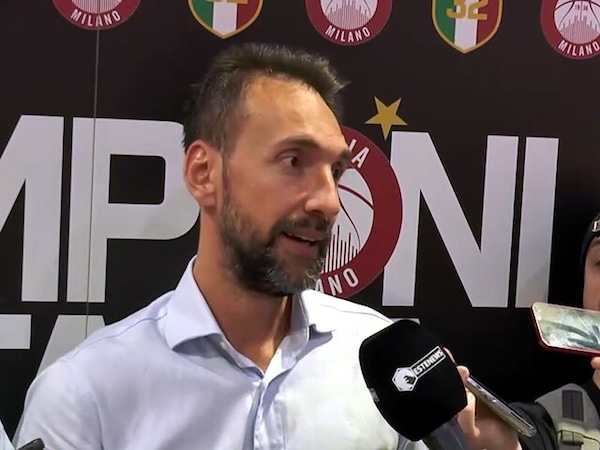 Poeta: "Riduttivo dedicare uno scudetto ad Armani"
