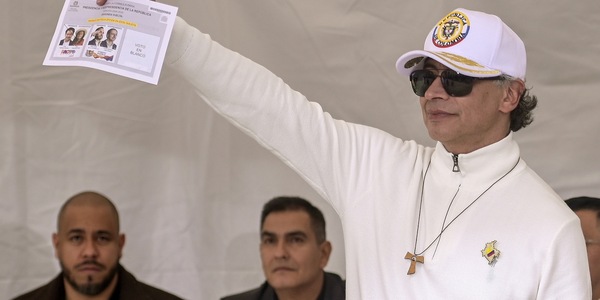 Elezioni in Colombia, Petro chiede di attendere lo scrutinio ufficiale del voto