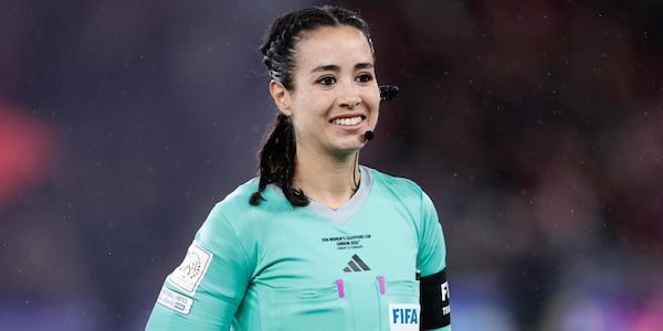 Katia Garcia dirigerà Tunisia-Olanda: terzo arbitro donna nella storia del Mondiale