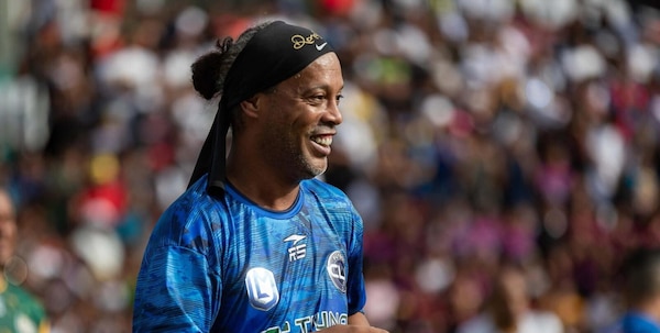 Ronaldinho al Ravenna, Mandorlini spiega: "Sicuro lo vedrete in campo, ma non so..."