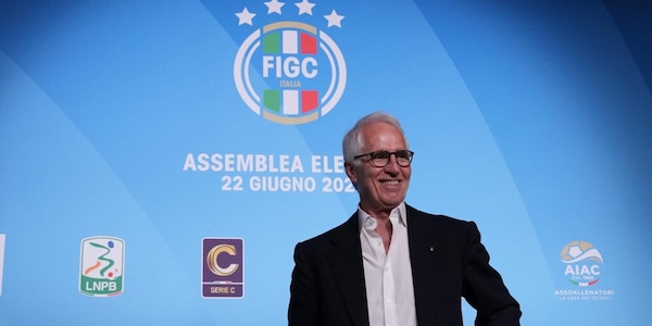 Italia, Malagò inizia i colloqui: Mancini in prima fila come ct, Maldini dt è un'idea complicata