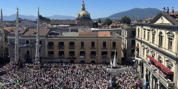 Nola, torna la Festa dei Gigli con il sigillo Unesco