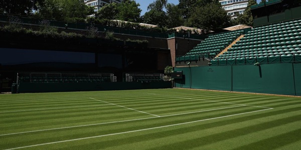 Wimbledon, è allarme caldo: interrotte le partite di qualificazioni