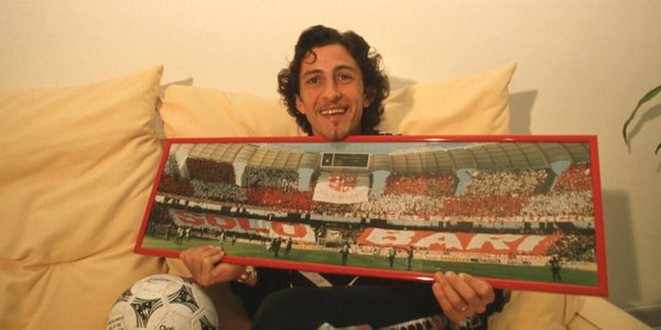 Protti, l'ultimo saluto a Bari: la Curva Nord del San Nicola sarà intitolata allo Zar