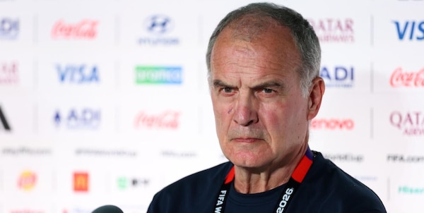 Caos in casa Uruguay: fronda contro Bielsa, i senatori contestano l'allenatore per la tattica contro la Spagna