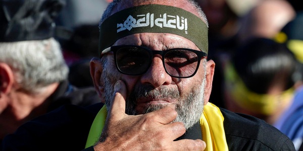 Hezbollah in piazza a Beirut contro l'accordo, interviene l'esercito