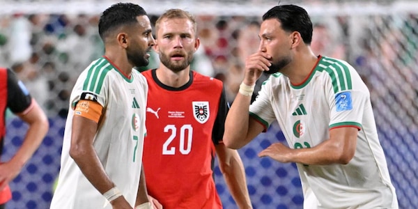 Austria e Algeria: pari dal sapore di biscotto, melina, fischi e un finale pazzesco. Iran beffato