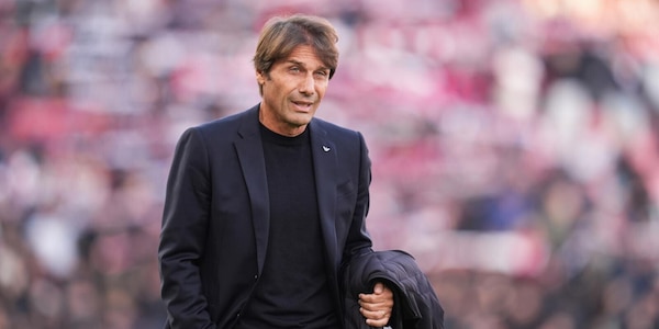 Dall'Arabia una maxi offerta per Conte. Roma, le parole dell'agente di Soulé