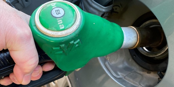 Il petrolio chiude a New York a -1,60%, il Wti scende a 68,39 dollari