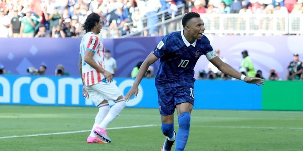 La Francia non incanta, ma basta un rigore di Mbappé per eliminare il Paraguay: ai quarti c'è il Marocco