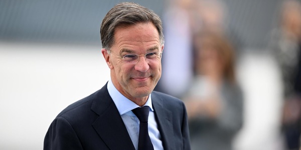 Rutte, 'europei e Canada spendono in media il 4% in sicurezza e difesa'