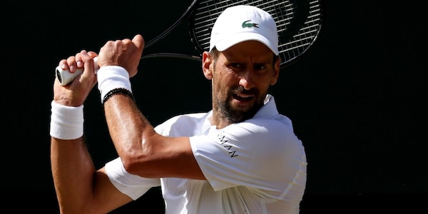 Djokovic batte Auger-Aliassime in cinque set e vola in semifinale a Wimbledon: sfiderà Sinner!