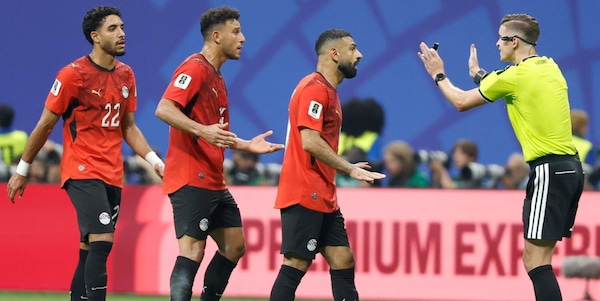 Clamoroso ai Mondiali: reclamo dell'Egitto alla Fifa contro l'arbitro dopo il ko con l'Argentina