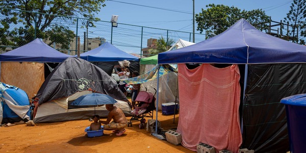 Sale a 3.889 il bilancio delle vittime del terremoto in Venezuela
