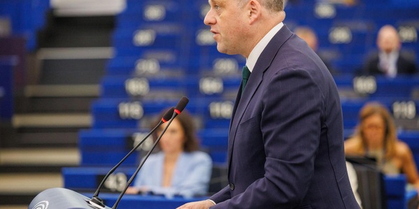L'Ue apre nuovo cluster nei negoziati di adesione con l'Ucraina