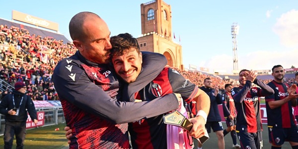 De Silvestri criptico sul futuro di Orsolini al Bologna: "Lo vedo più di mia moglie, ma..."