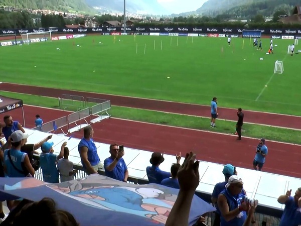 Napoli, allenamento sulle ali dell'entusiasmo