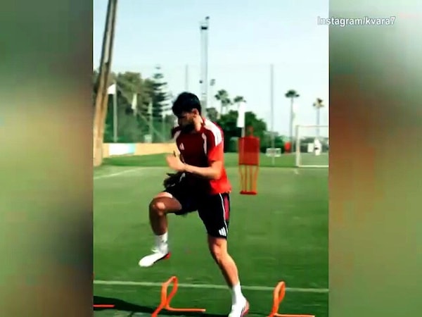 Kvara infallibile anche in allenamento