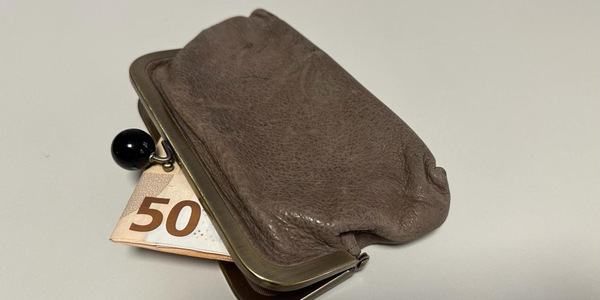 Upb, dal 1990 salari stagnanti e più diseguali, -6,6% in termini reali