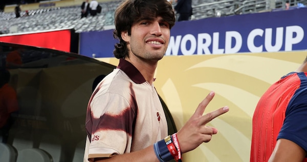 Alcaraz alla finale dei Mondiali con un tutore al polso. Ma Roddick tranquillizza: "Magari l'ha fatto per..."