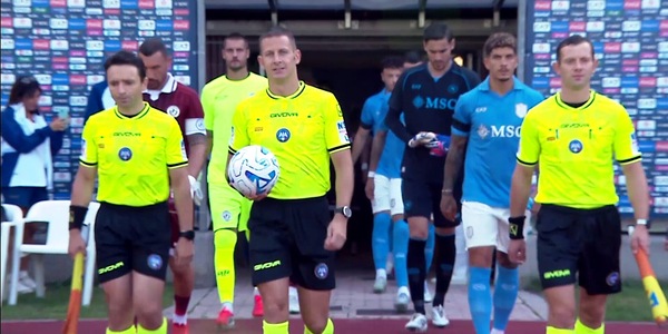 Napoli-Arezzo 1-3: Allegri ko nel primo test a Dimaro