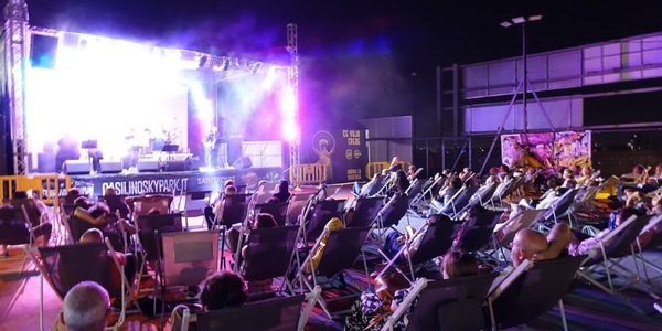 Dal cemento al colore: nasce FLO’ – FuoriLuogO, il festival sospeso sul tetto di  Roma
