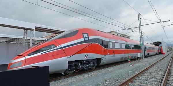 L'Antitrust accoglie gli impegni di Trenitalia sui rimborsi