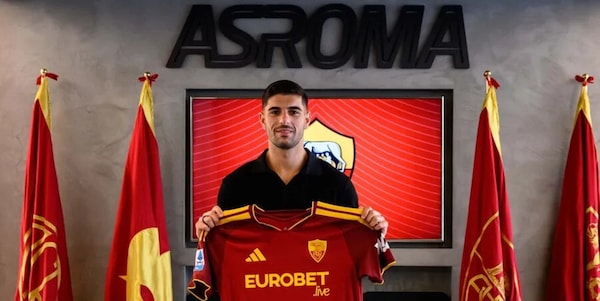 Roma, è ufficiale: Koulierakis arriva a titolo definitivo