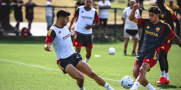 Intensità, ritmo e pressione: la Roma si allena con Koulierakis ma senza Wesley